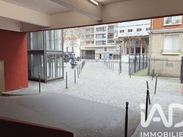 Garage vente à Paris, Île-de-France