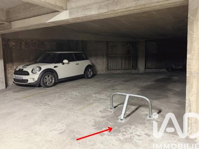 Garage vente à Paris, Île-de-France