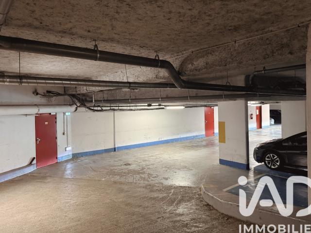Garage vente à Nanterre, Colombes