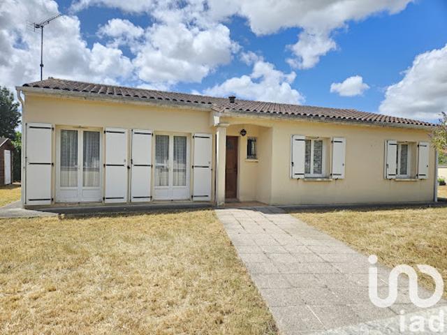 Maison vente à Merpins, La Vie