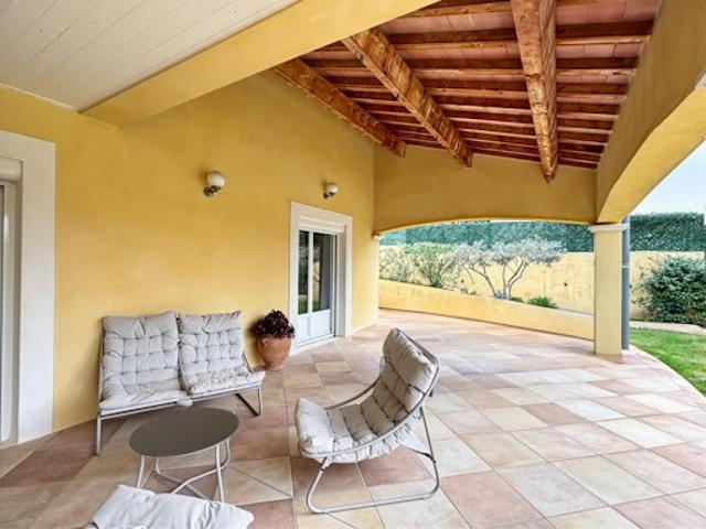 Maison vente à Nîmes, Montfrin