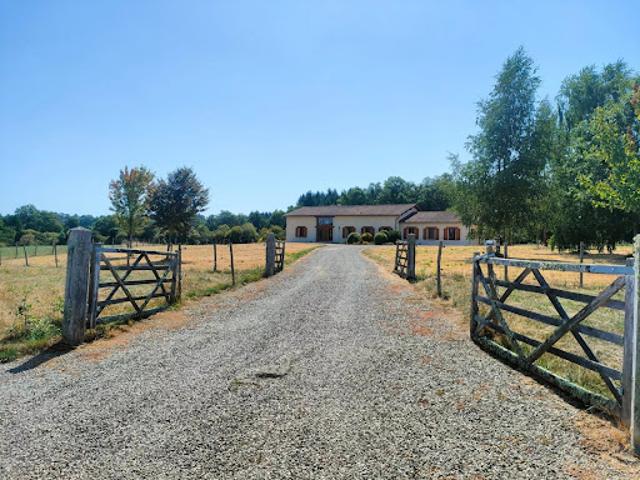 Maison vente à Rochechouart, Chéronnac