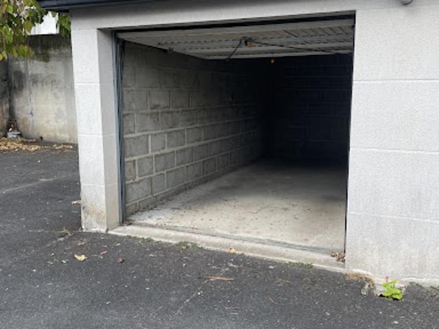 Garage vente à Centre Ville - La Fayette - Eblé, Angers