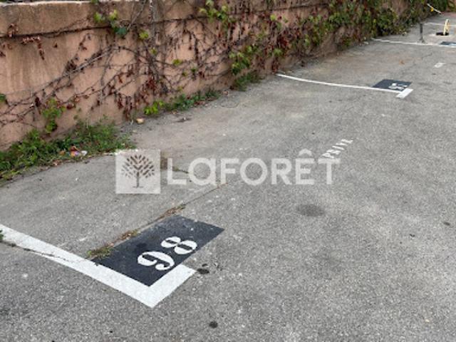 Garage vente à Aubagne, La Coueste