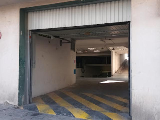 Garage vente à Saint-Denis, La Courneuve