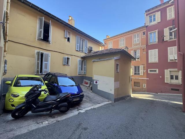 Garage vente à Nice, Beausoleil
