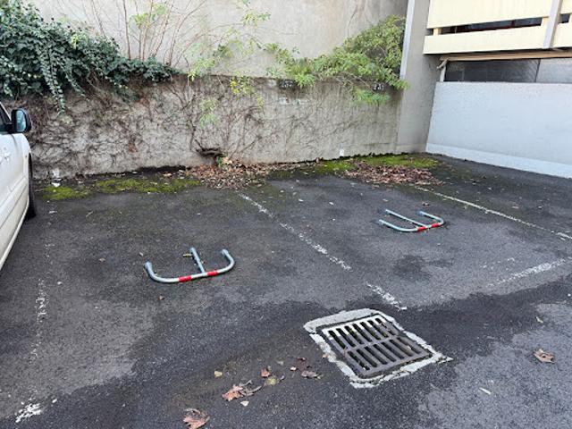 Garage vente à Clermont-Ferrand, Clermont-ferrand