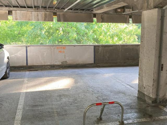 Garage vente à France métropolitaine, Courbevoie