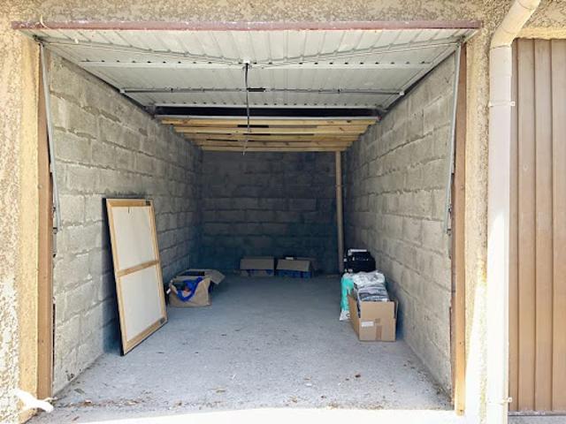 Garage vente à Le Molard, Décines-Charpieu