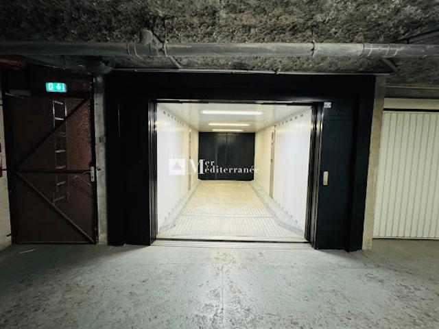Garage vente à Arrondissement de Draguignan, Grimaud