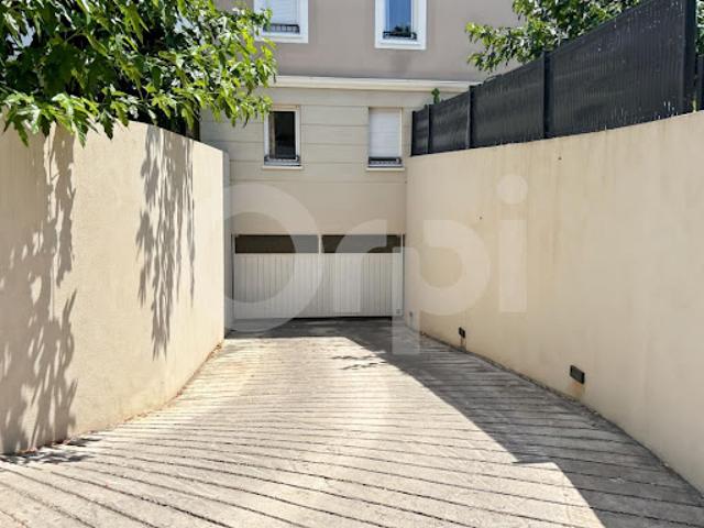 Garage vente à Arrondissement de Toulon, La Crau