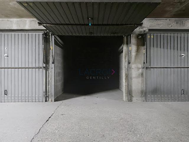 Garage vente à Paris 13e Arrondissement, Paris