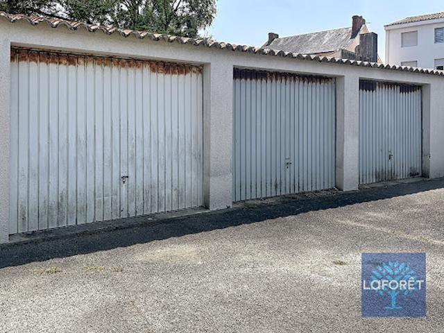 Garage vente à Les Sables-d'Olonne, Château-d'olonne
