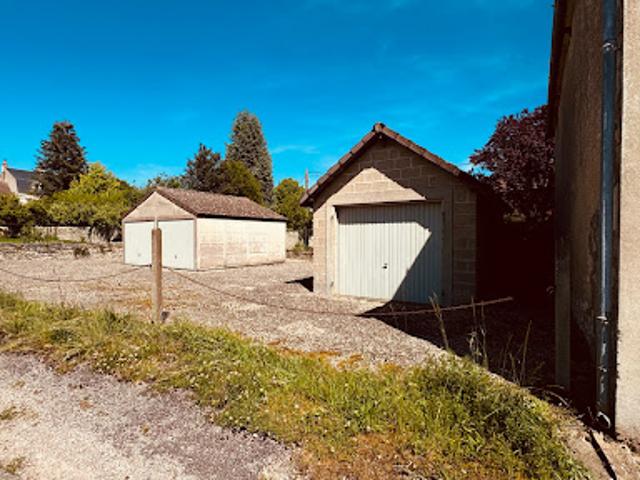Garage vente à Auxerre, Mailly-le-château