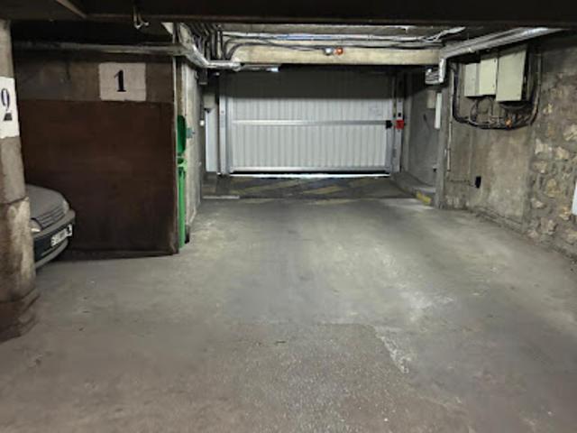 Garage vente à Paris, Île-de-France