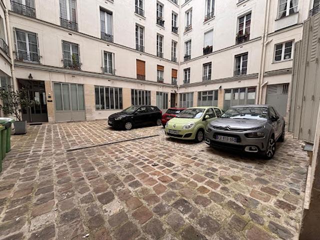 Garage vente à Paris, Île-de-France