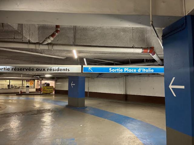 Garage vente à Paris 13e Arrondissement, Paris