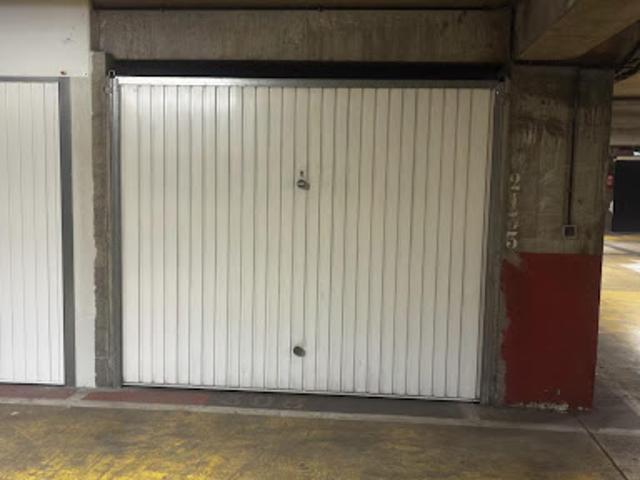 Garage vente à Paris 13e Arrondissement, Paris