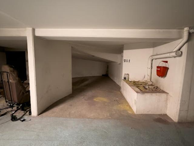 Garage vente à Paris, Île-de-France