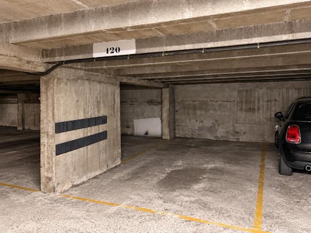 Garage vente à Paris 15e Arrondissement, Paris