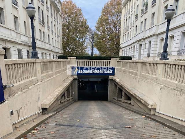 Garage vente à Paris, Île-de-France