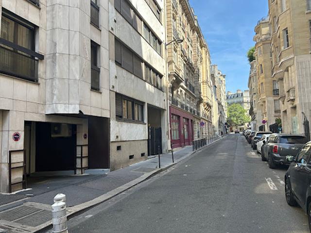 Garage vente à Paris, Île-de-France