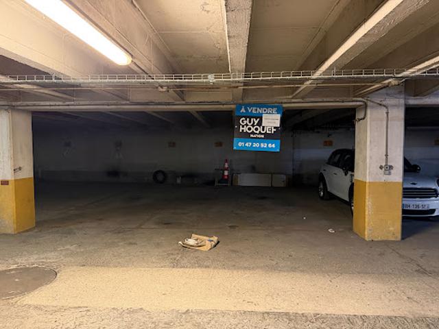 Garage vente à Paris 20e Arrondissement, Paris