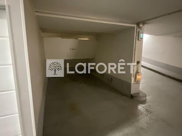 Garage vente à Paris, Île-de-France