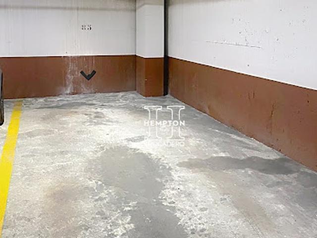 Garage vente à Paris, Île-de-France