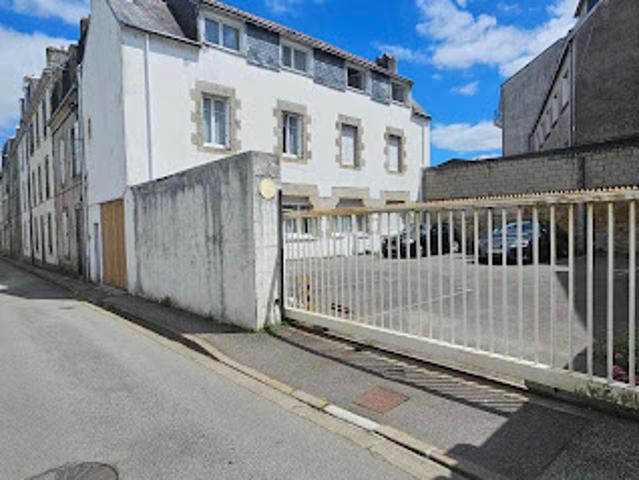 Garage vente à Quimper, Bretagne