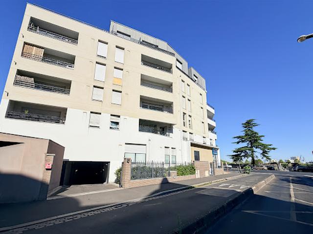 Garage vente à Le Raincy, Rosny-sous-bois