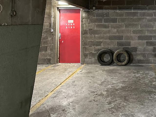 Garage vente à Saint-Denis, Saint-denis