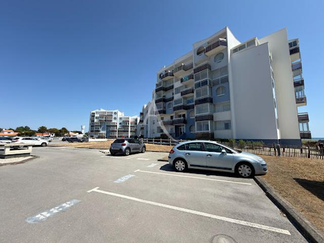 Garage vente à Les Sables-d'Olonne, Saint-gilles-croix-de-vie