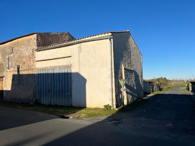 Garage vente à Rochefort, Saint-just-luzac