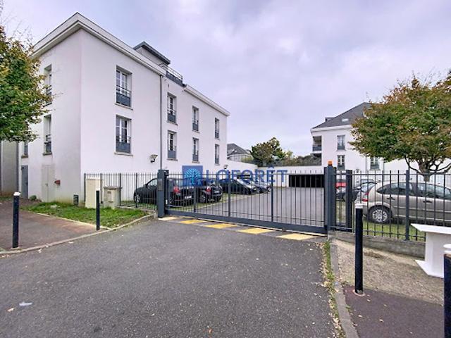 Garage vente à Évry, Saint-germain-lès-corbeil