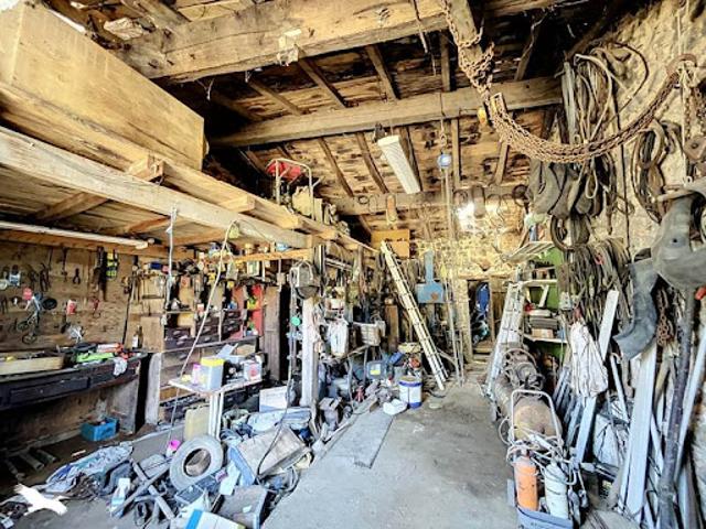 Garage vente à Saintes, Saint-sulpice-d'arnoult