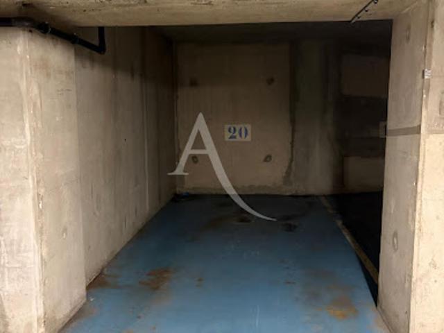 Garage vente à Nanterre, Suresnes