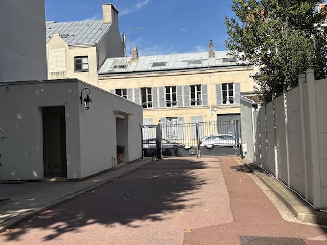 Garage vente à Chantiers, Versailles