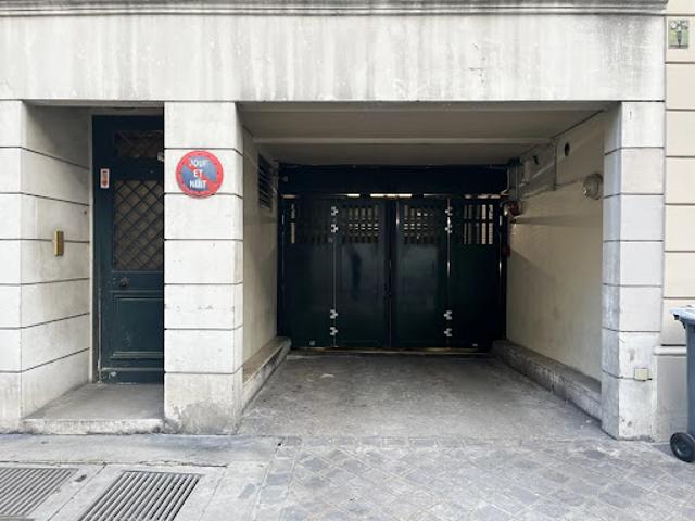 Garage vente à Paris, Île-de-France