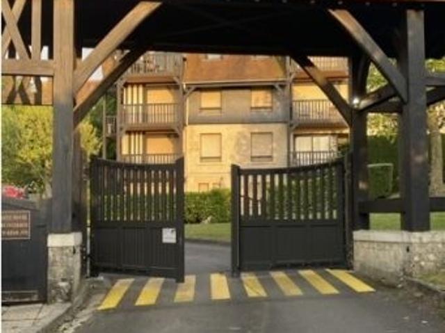 Garage vente à Lisieux, Deauville
