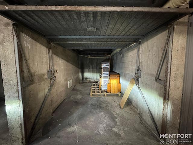 Garage vente à Paris, Île-de-France