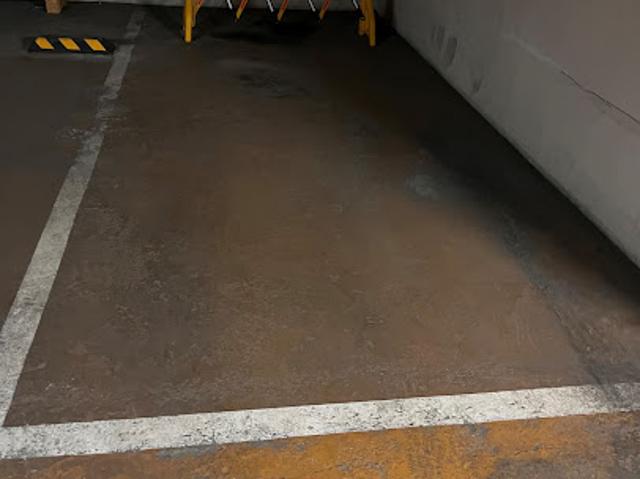 Garage vente à Paris, Île-de-France