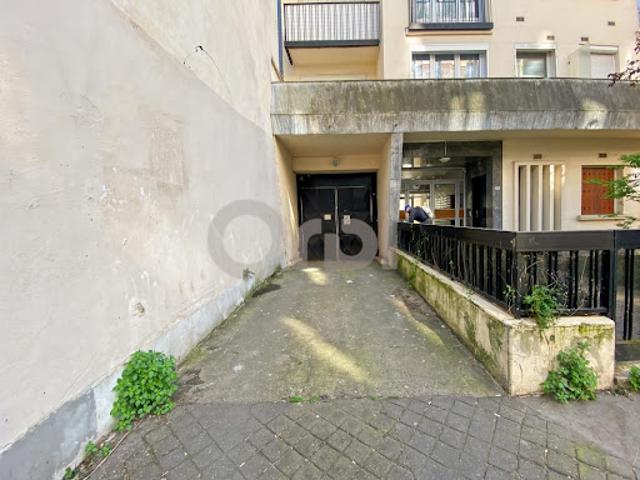 Garage vente à Paris, Île-de-France