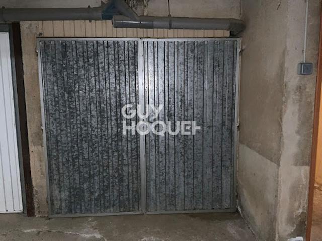 Garage vente à Arrondissement de Draguignan, Sainte-maxime