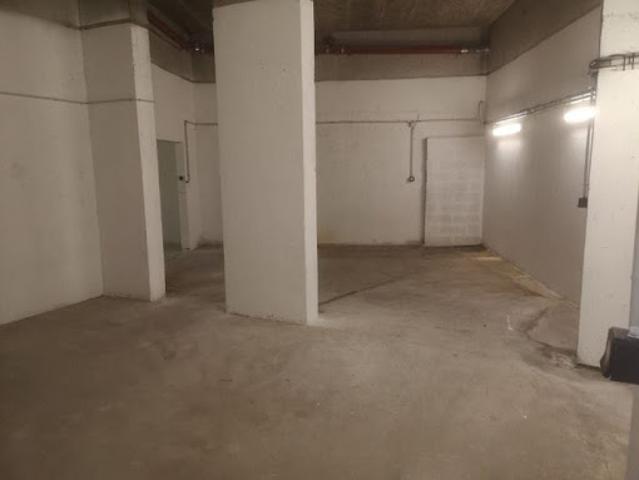 Garage vente à Saint-Nazaire, Saint-nazaire