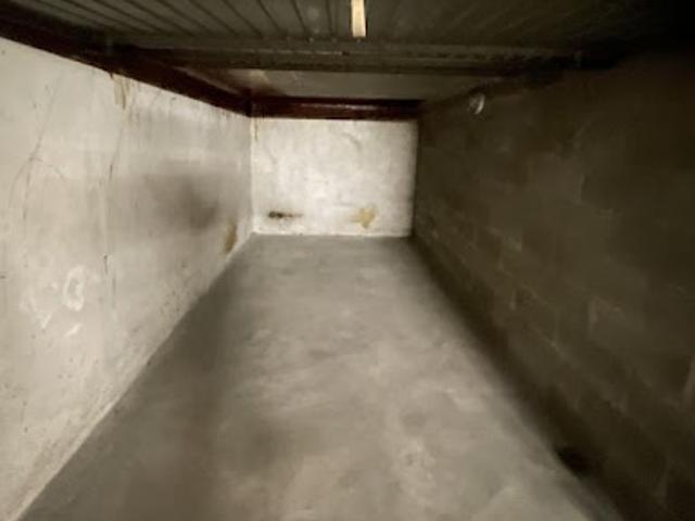Garage vente à Bobigny, Les Lilas