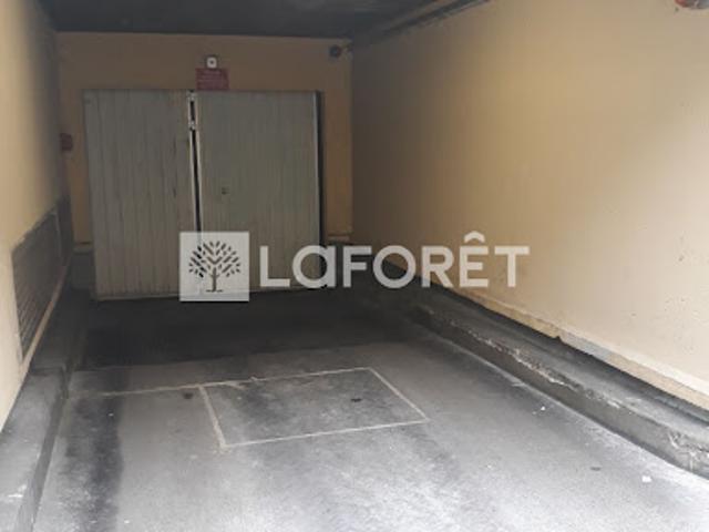Garage vente à Paris, Île-de-France