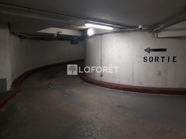 Garage vente à Paris, Île-de-France