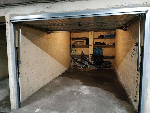 Garage vente à Antibes, Juan-les-Pins