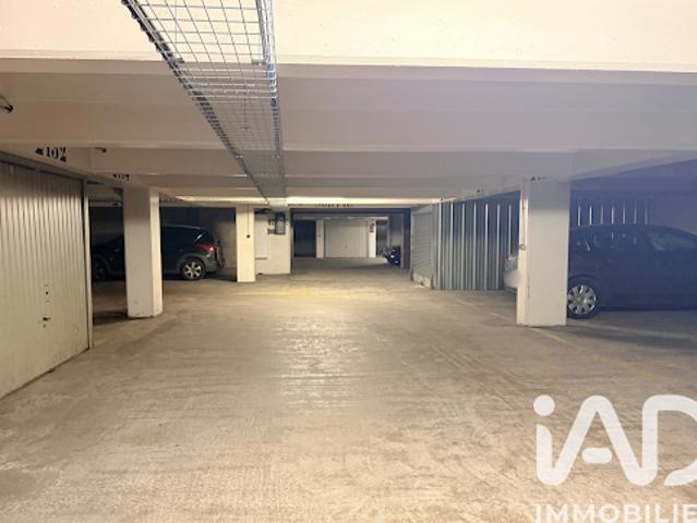 Garage vente à Paris, Île-de-France